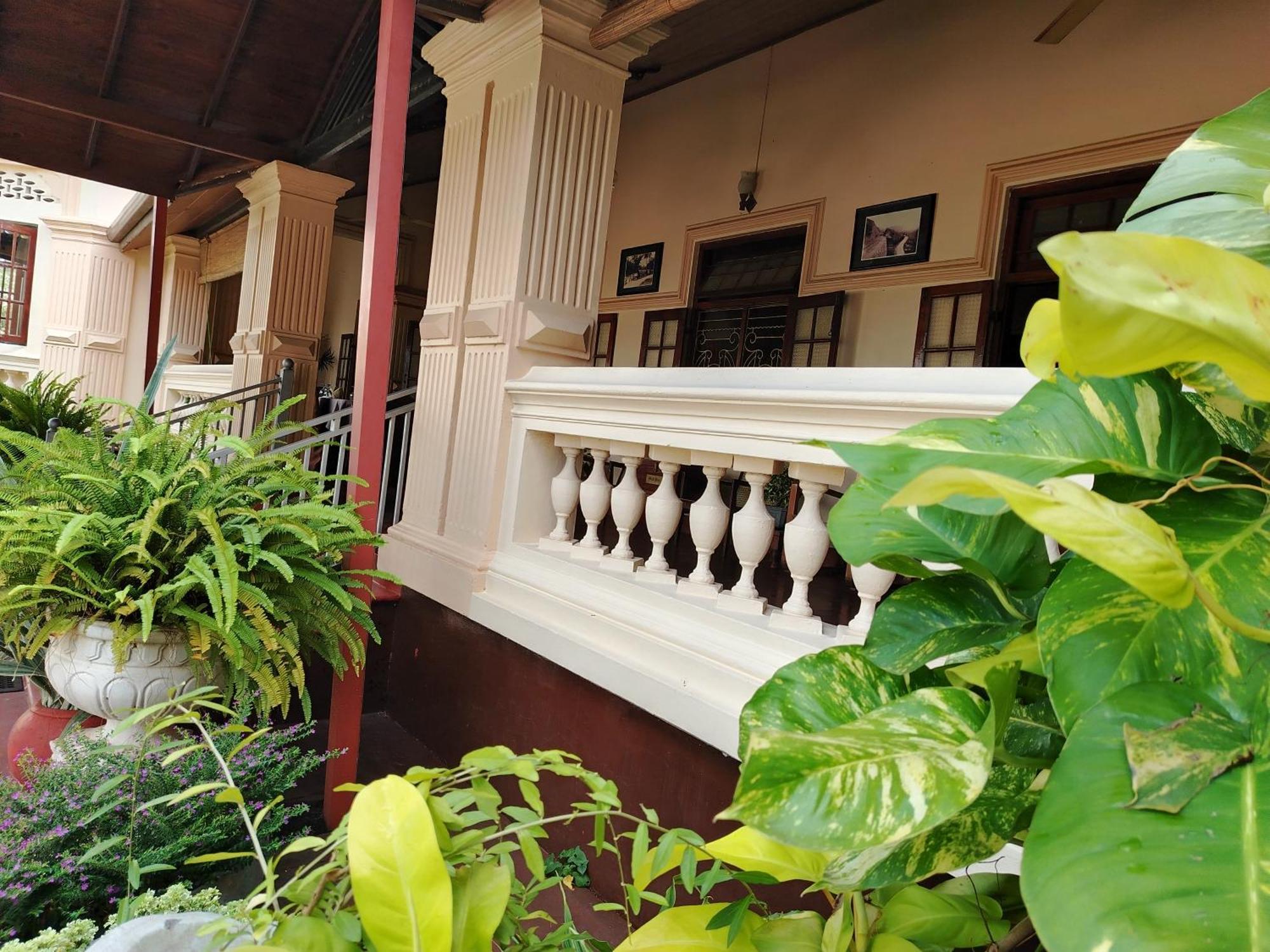 Hotel Grand Colonial Viveka Kurunegala Exterior foto